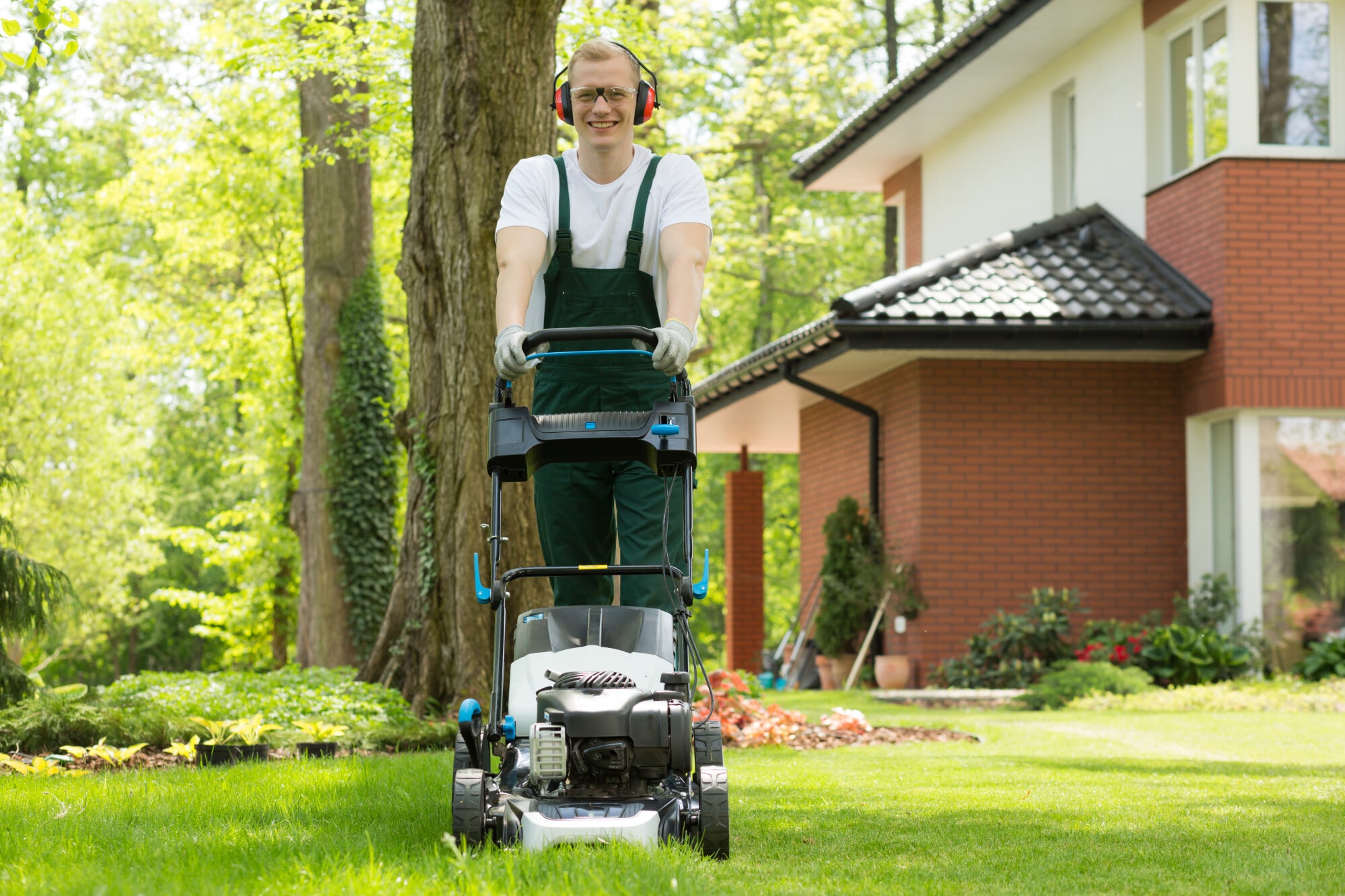 A Guide to HOA Property Maintenance Tasks